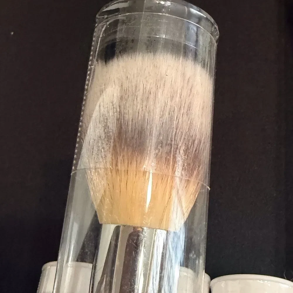 💋 1 IT Cosmetics Brush New Full Size Authentic
